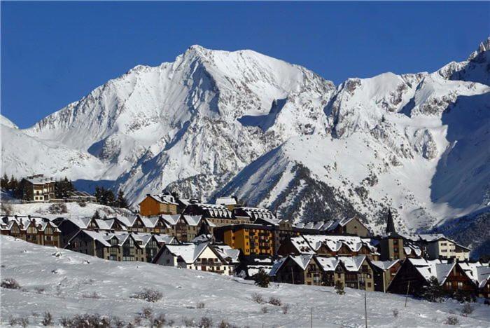 Bajo Con Terraza Y Vistas A Las Montana En Formigal Exterior photo